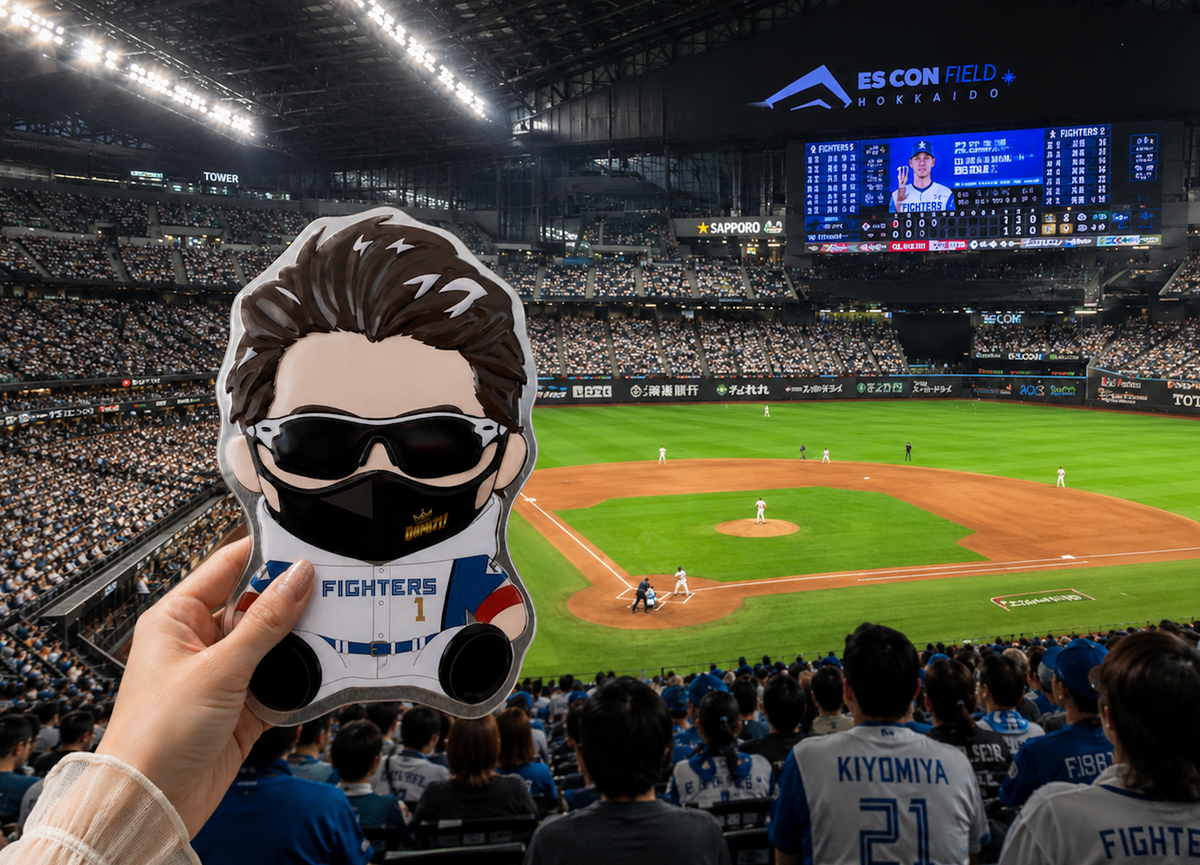 球場を背景に、手に持ったSHINJO SPECIALのキャラクター缶